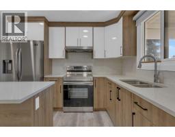 99 Dovercliffe Way SE - photo 4