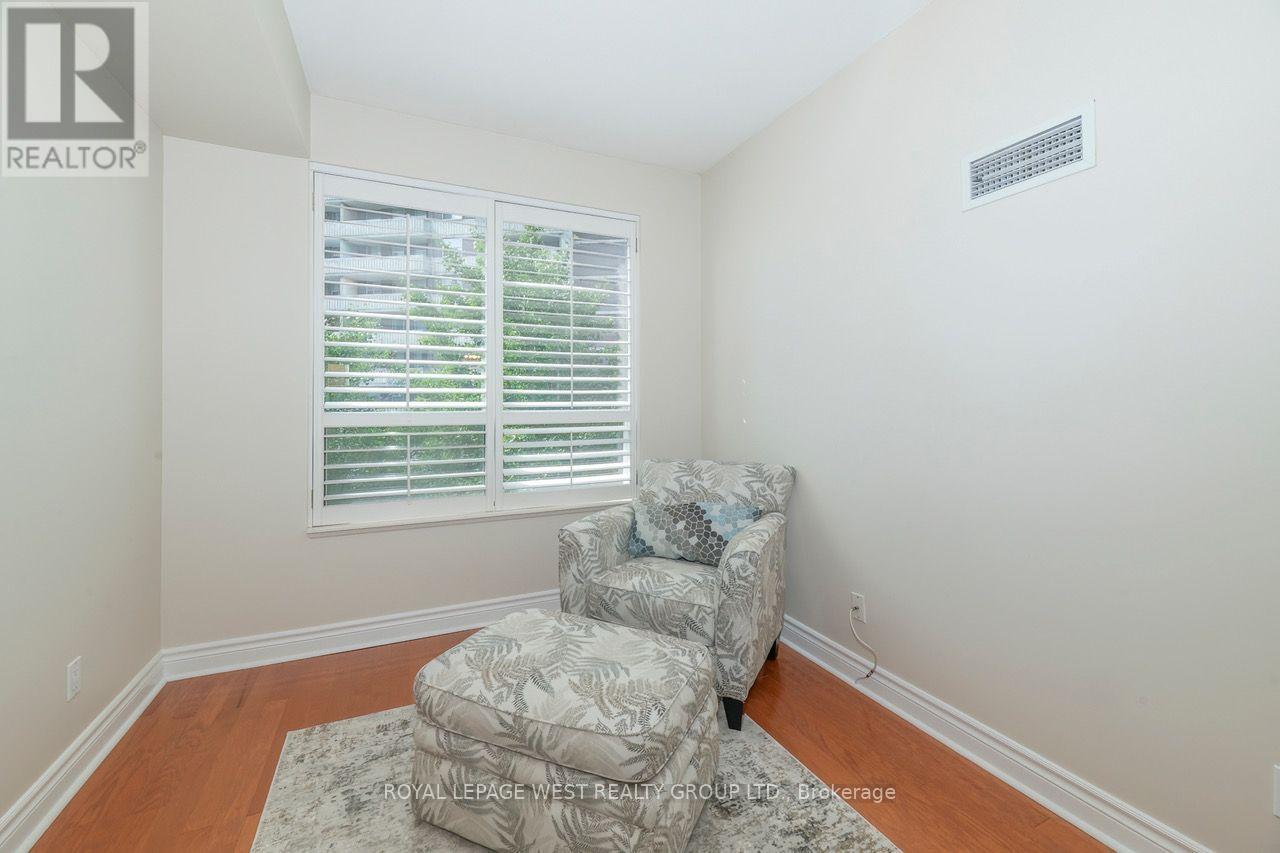 #302 1 LOMOND DRIVE - 18