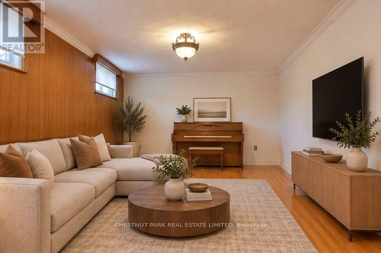 28 CHARRINGTON CRESCENT - 23