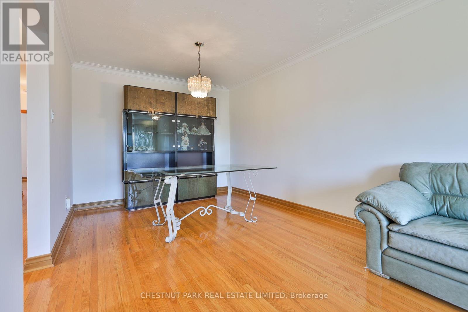 28 CHARRINGTON CRESCENT - Image 29