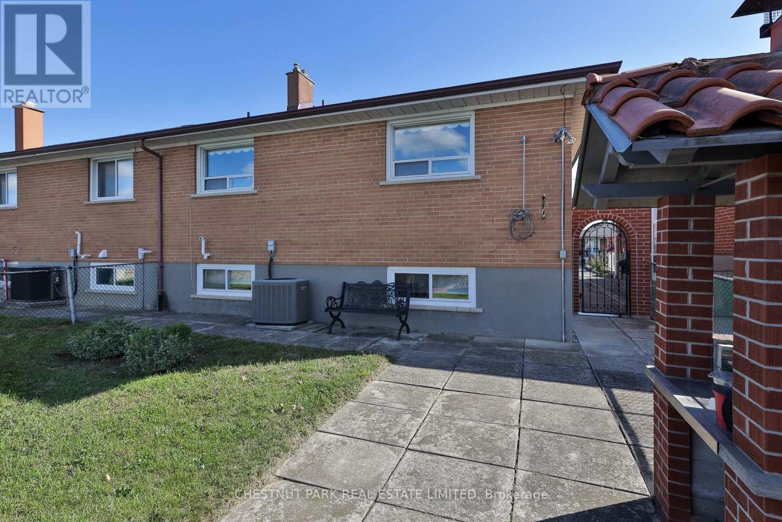 28 CHARRINGTON CRESCENT - 42
