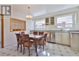 28 Charrington Crescent, Toronto, ON M3L2C4 Photo 10