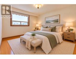 28 Charrington Crescent, Toronto, ON M3L2C4 Photo 14
