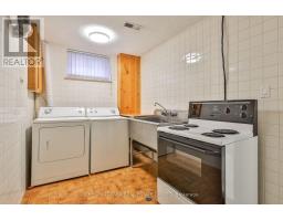 28 Charrington Crescent, Toronto, ON M3L2C4 Photo 25