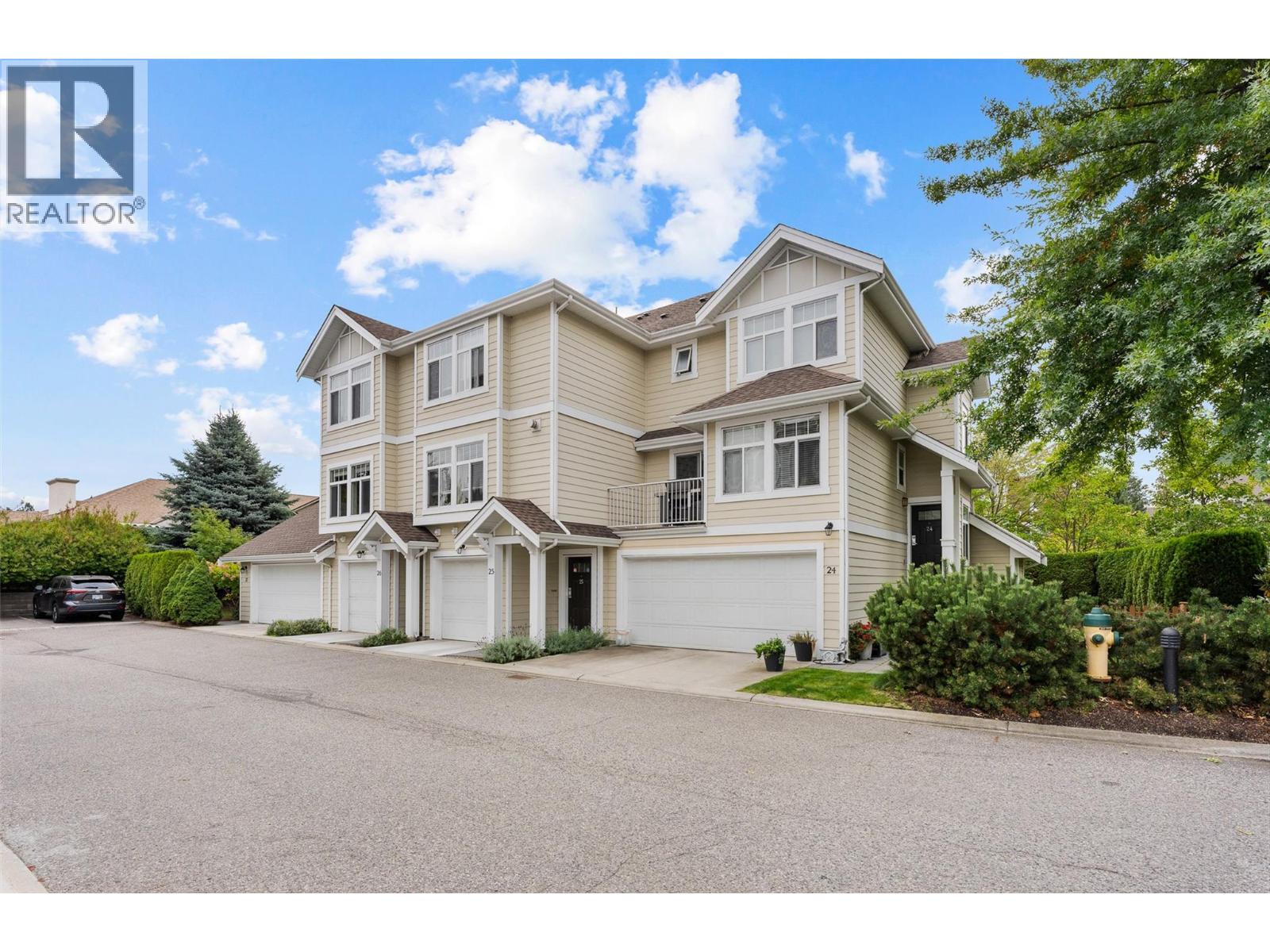 26 1853 Parkview Crescent, Kelowna