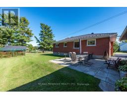 41 Centre Street W, Petawawa, ON K8A7E8 Photo 38