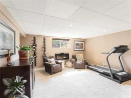 139 William Gibson Bay, Winnipeg, MB R2C5L8 Photo 34