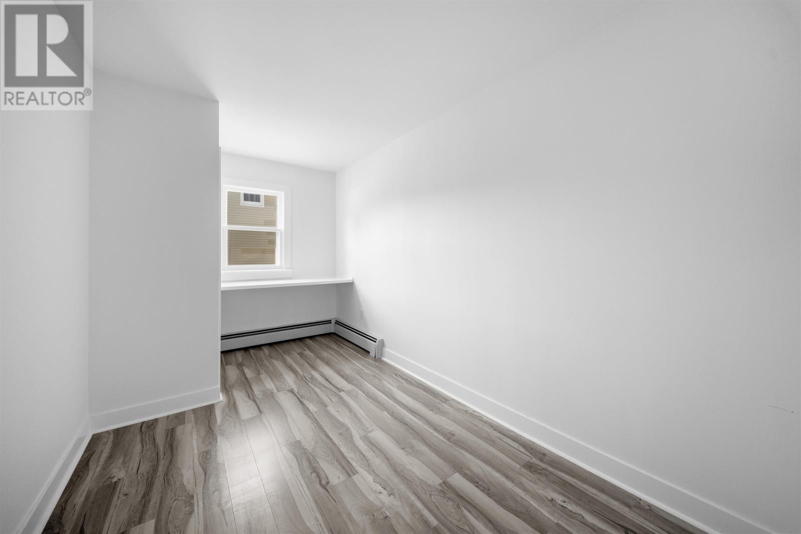38 Broadway Street - Image 6
