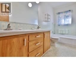 5615 51 Avenue, Camrose, AB T4V0W3 Photo 15
