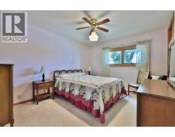 5615 51 Avenue, Camrose, AB T4V0W3 Photo 17