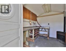 5615 51 Avenue, Camrose, AB T4V0W3 Photo 39