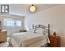 5615 51 Avenue, Camrose, AB T4V0W3 Photo 20