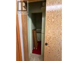 5615 51 Avenue, Camrose, AB T4V0W3 Photo 14