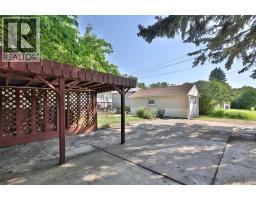 5615 51 Avenue, Camrose, AB T4V0W3 Photo 47