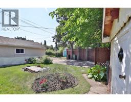 5615 51 Avenue, Camrose, AB T4V0W3 Photo 48
