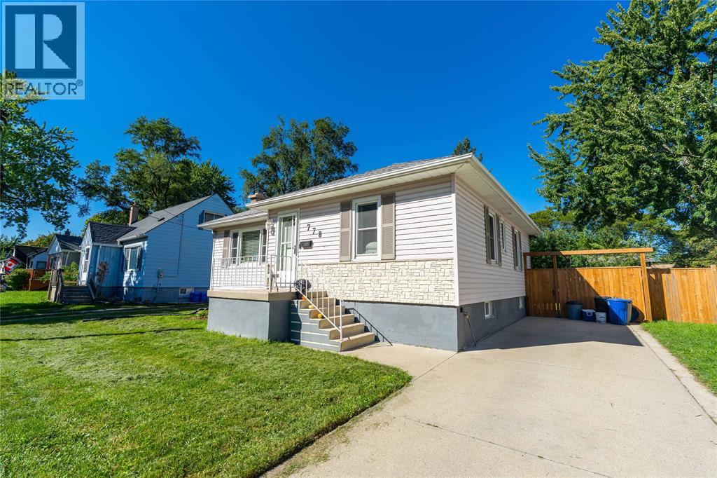778 WELLINGTON Street, Sarnia, Ontario, N7T1J6, Sarnia, Ontario — photo 2 of 5