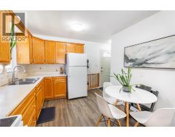 Kitchen - 778 Wellington Street, Sarnia, ON N7T1J6 Photo 8