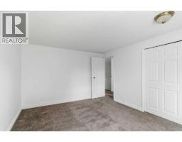 188 Windsor Drive, Fort Mcmurray, AB T9H4R2 Photo 12