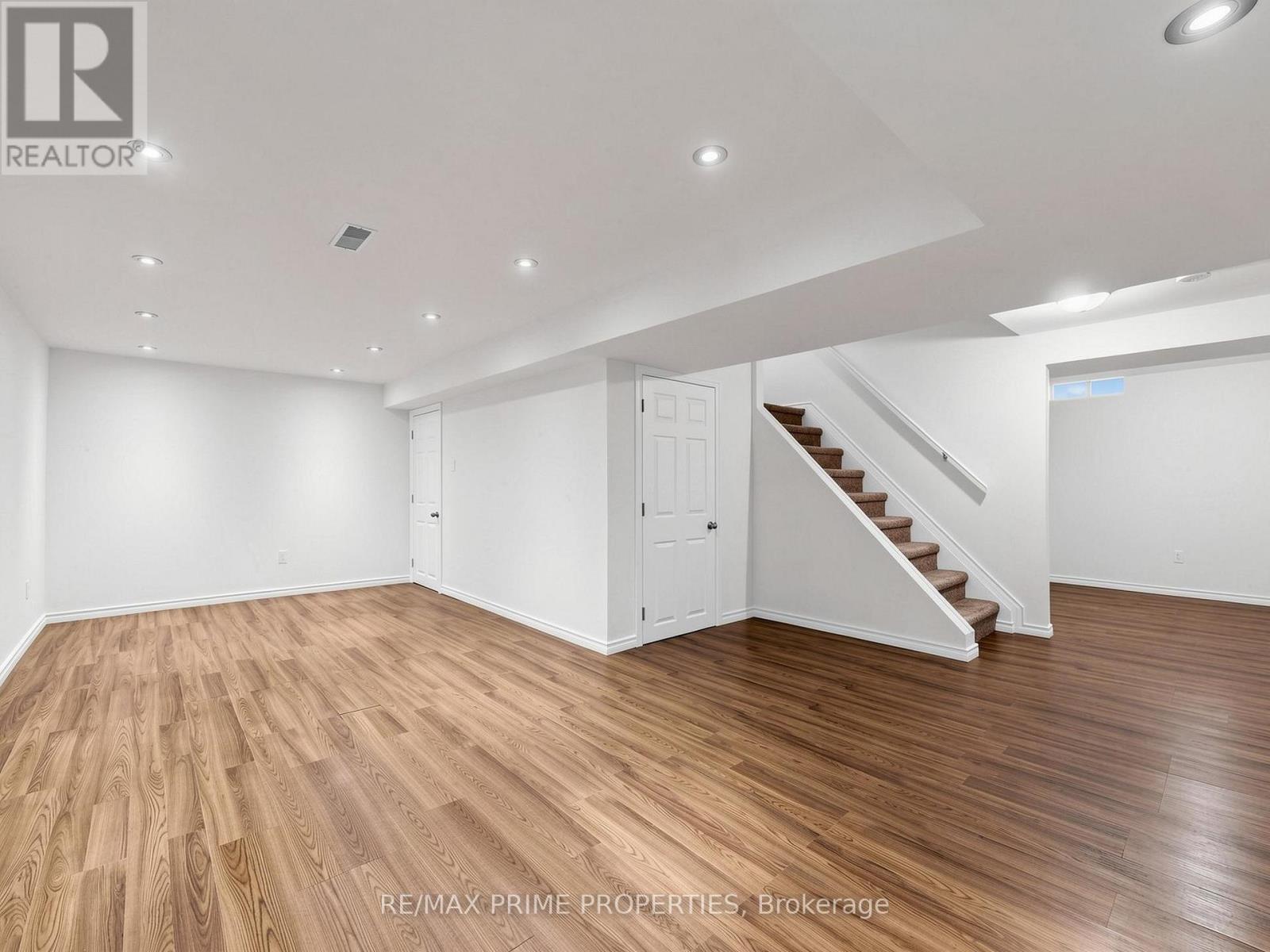 29 REDMOND DRIVE - 30