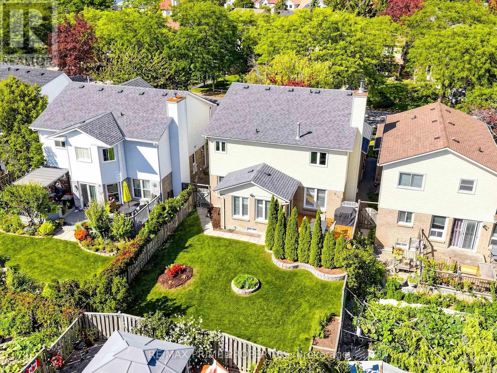 29 REDMOND DRIVE - 39