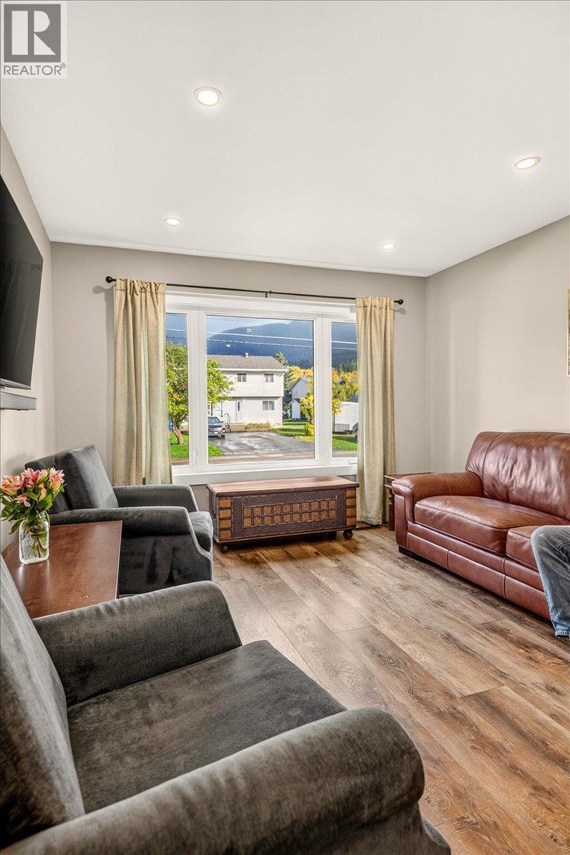 36 Mt Trinity Avenue - Image 12