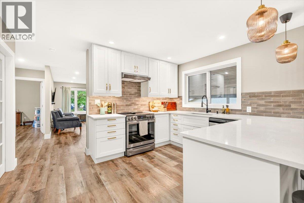 36 Mt Trinity Avenue - Image 13