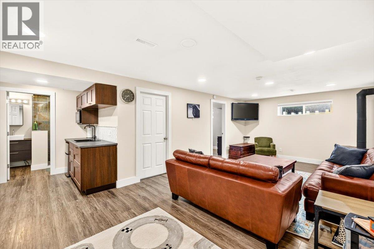 36 Mt Trinity Avenue - Image 52