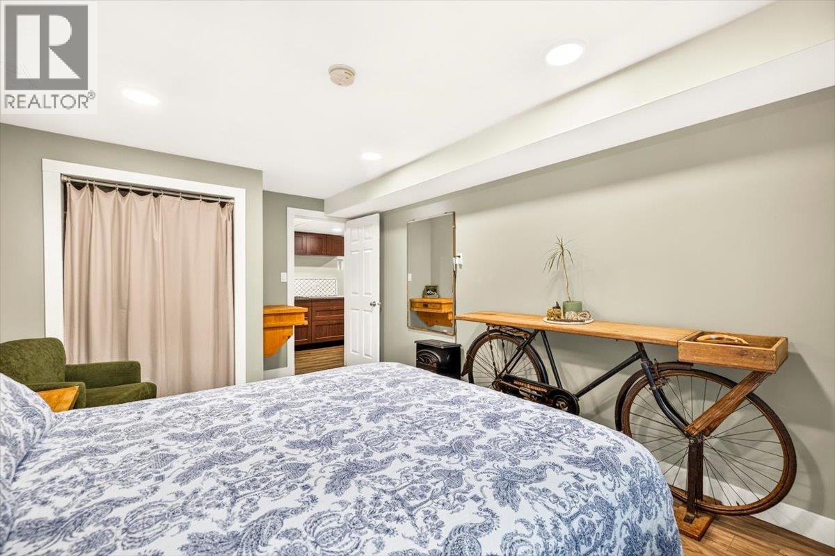 36 Mt Trinity Avenue - Image 63