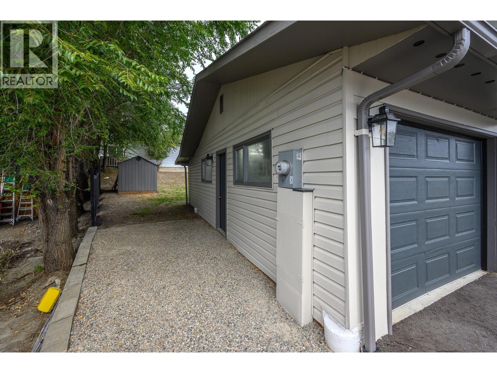 2105 20 Avenue, Vernon