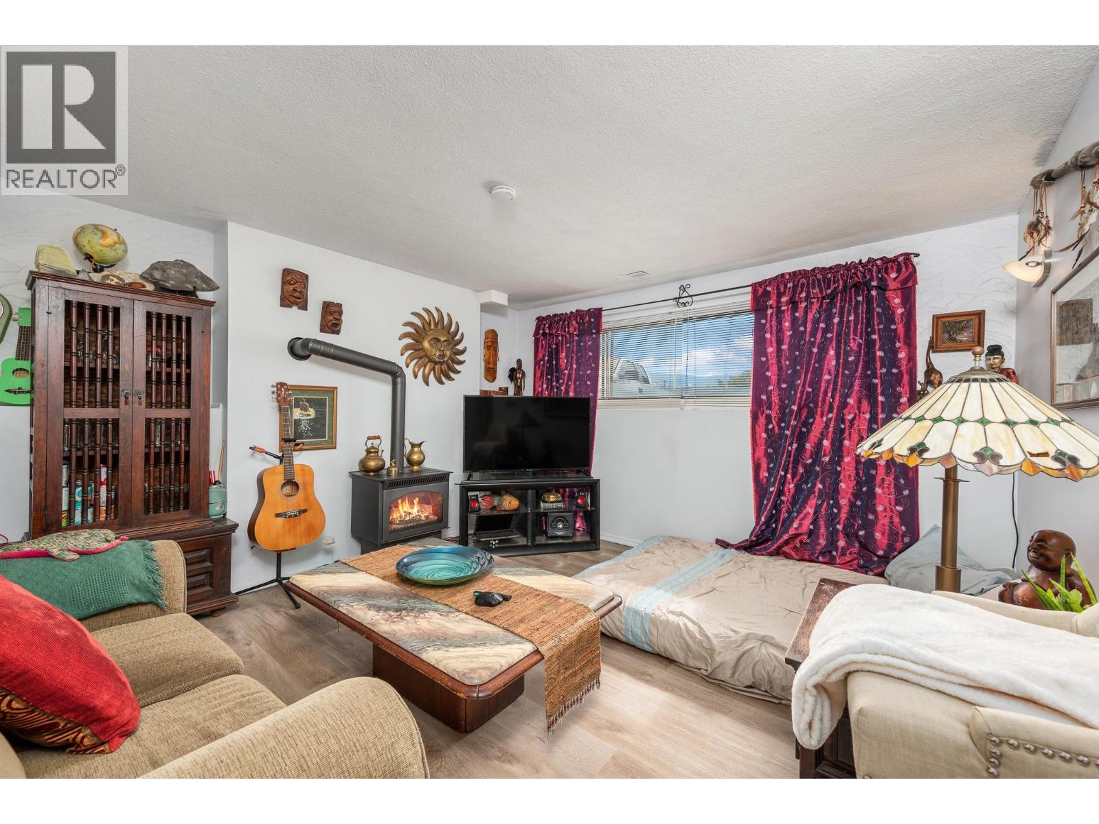 2105 20 Avenue - 25