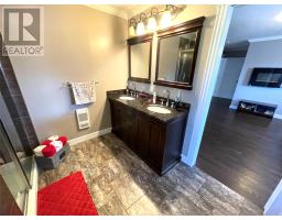 8 Ivanys Road thumbnail 37