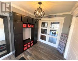 8 Ivanys Road thumbnail 14