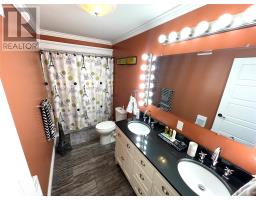 8 Ivanys Road thumbnail 45
