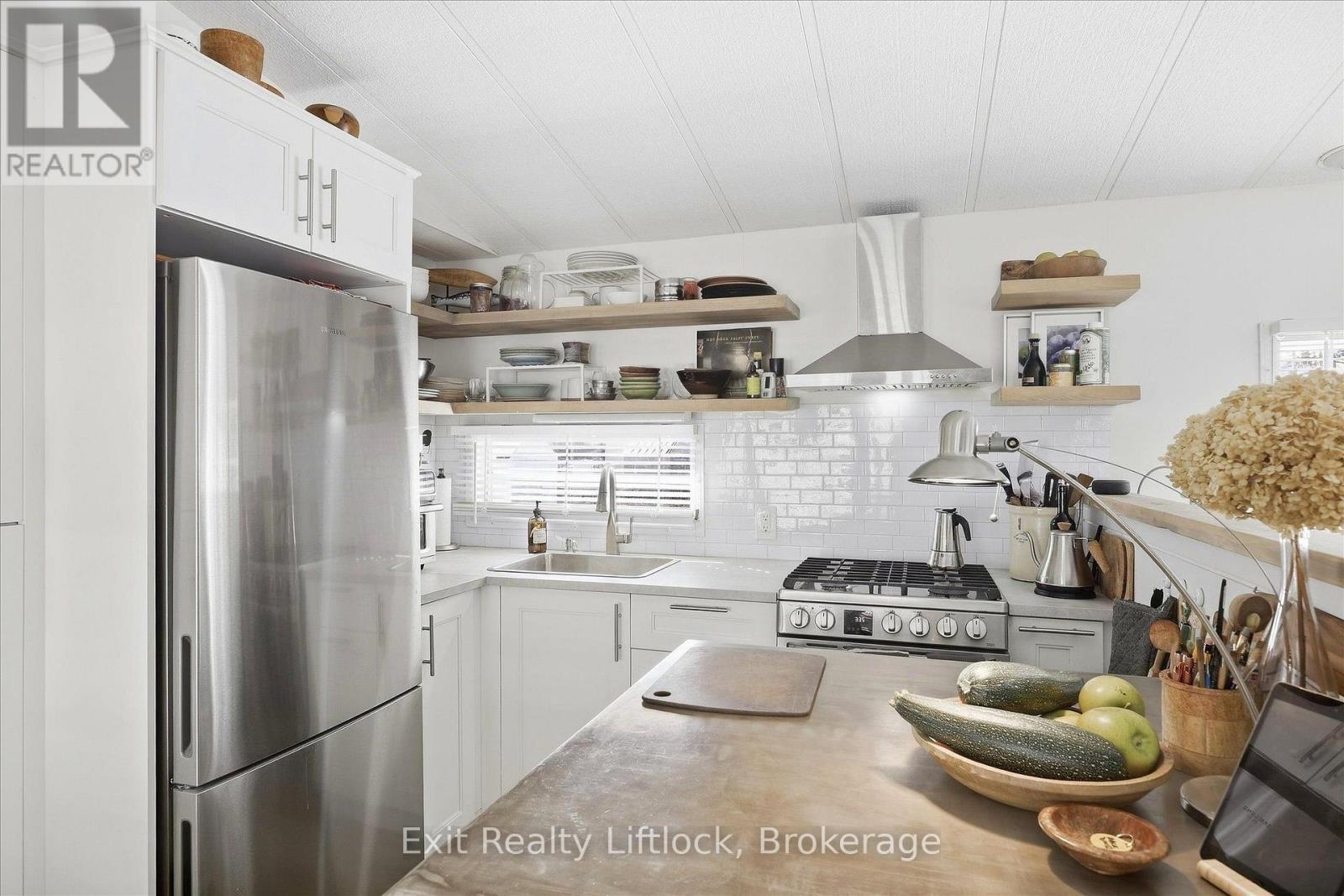 (166 WHISPERING PINES) - 2560 WESTVIEW ROAD - 9