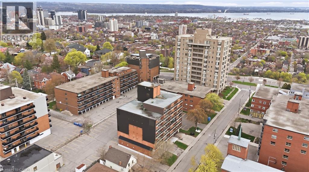 #303 30 SUMMIT Avenue - Image 24