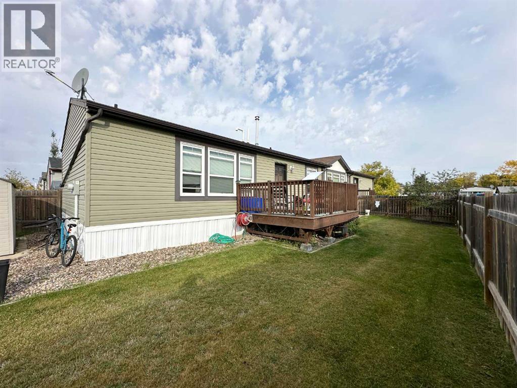5007 44 Avenue - 20
