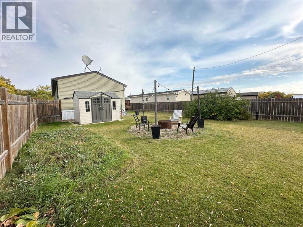 5007 44 Avenue - 24