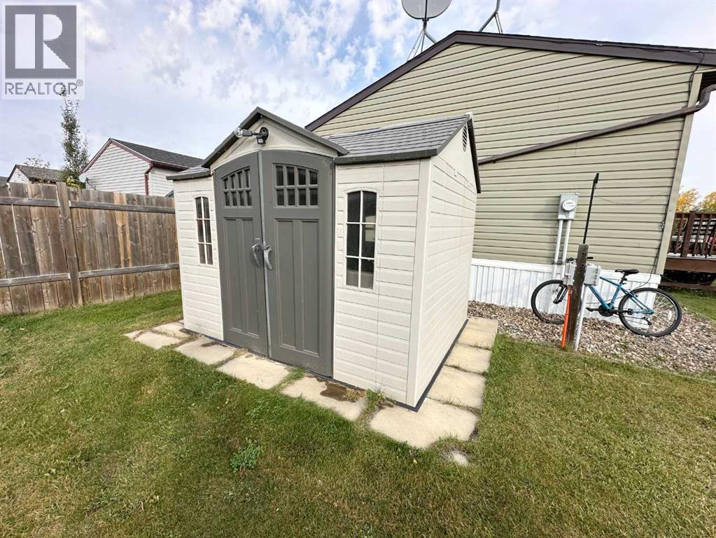5007 44 Avenue - 26