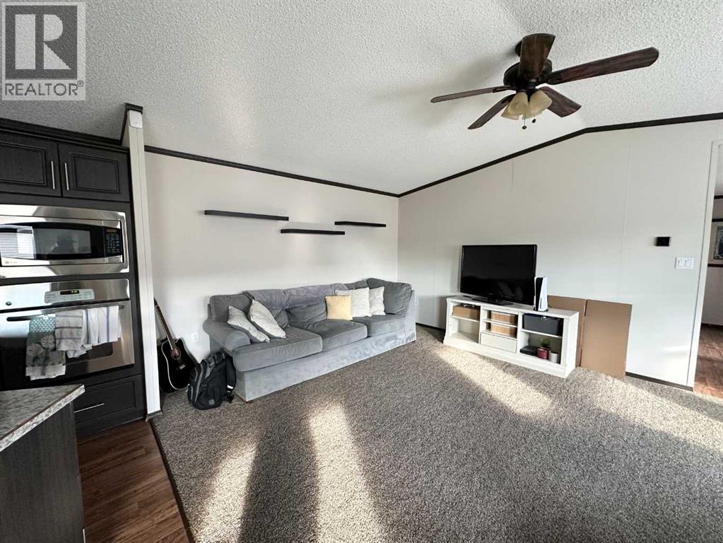 5007 44 Avenue - Image 5