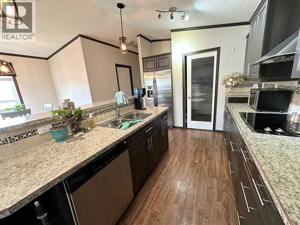 5007 44 Avenue - Image 8