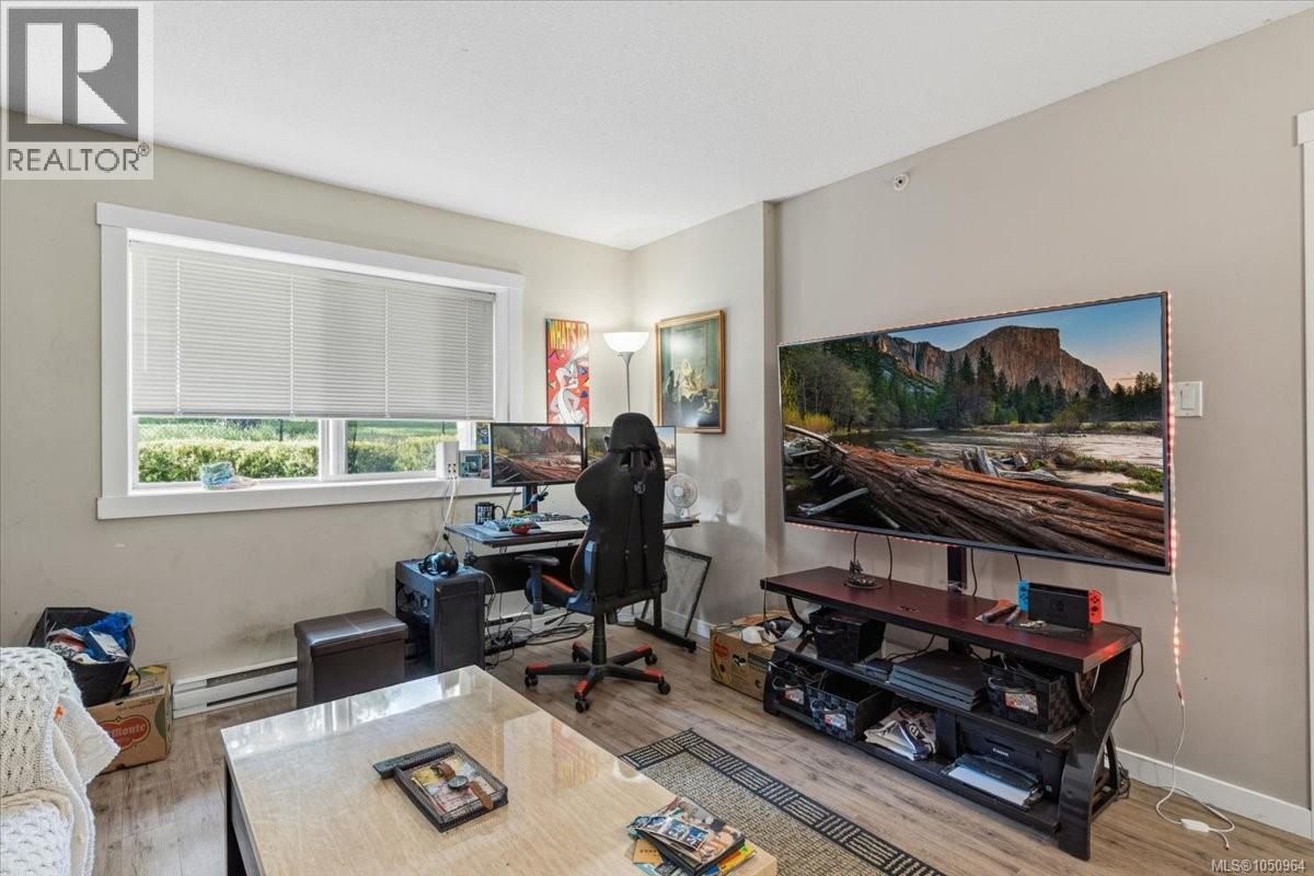 #102 1600 Caspers Way - 8