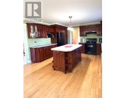 45 Finn Avenue thumbnail 13
