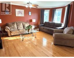 45 Finn Avenue thumbnail 4