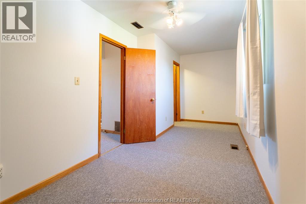 16 ARTHUR DRIVE - 25