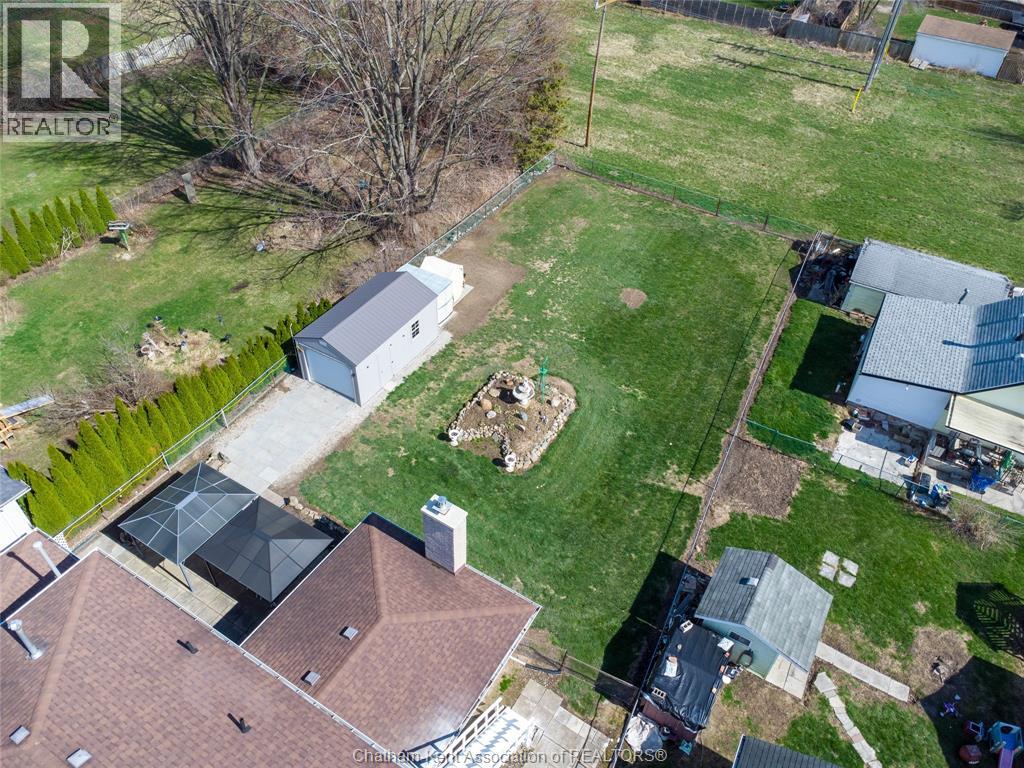 16 ARTHUR Drive, Chatham, Ontario, N7M3Y4, Chatham, Ontario — photo 3 of 5