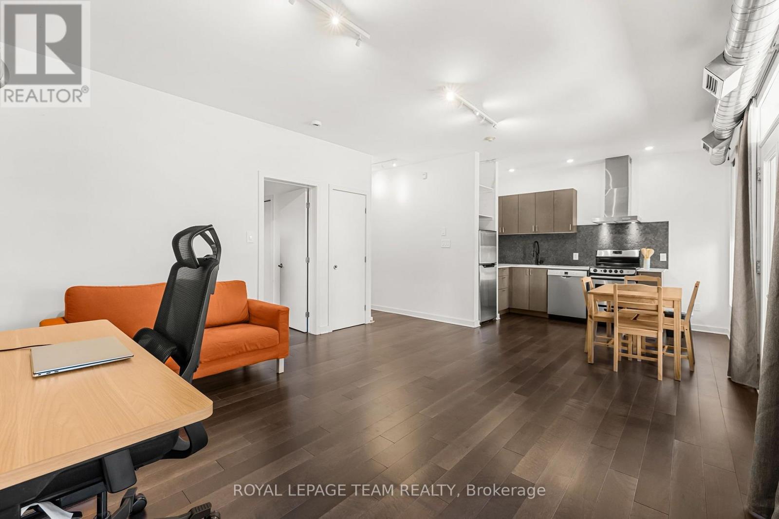 #301 1308 THAMES STREET - 8