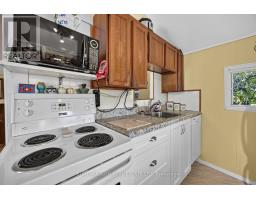 963 Narrows Lane, Leeds And The Thousand Islands, ON K0E1N0 Photo 13