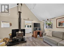 963 Narrows Lane, Leeds And The Thousand Islands, ON K0E1N0 Photo 19