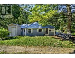 963 Narrows Lane, Leeds And The Thousand Islands, ON K0E1N0 Photo 9