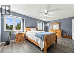 54 Napoleon Street, St Clair, ON N0N1M0 Photo 25